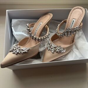 Manolo Lurum Mule Heels